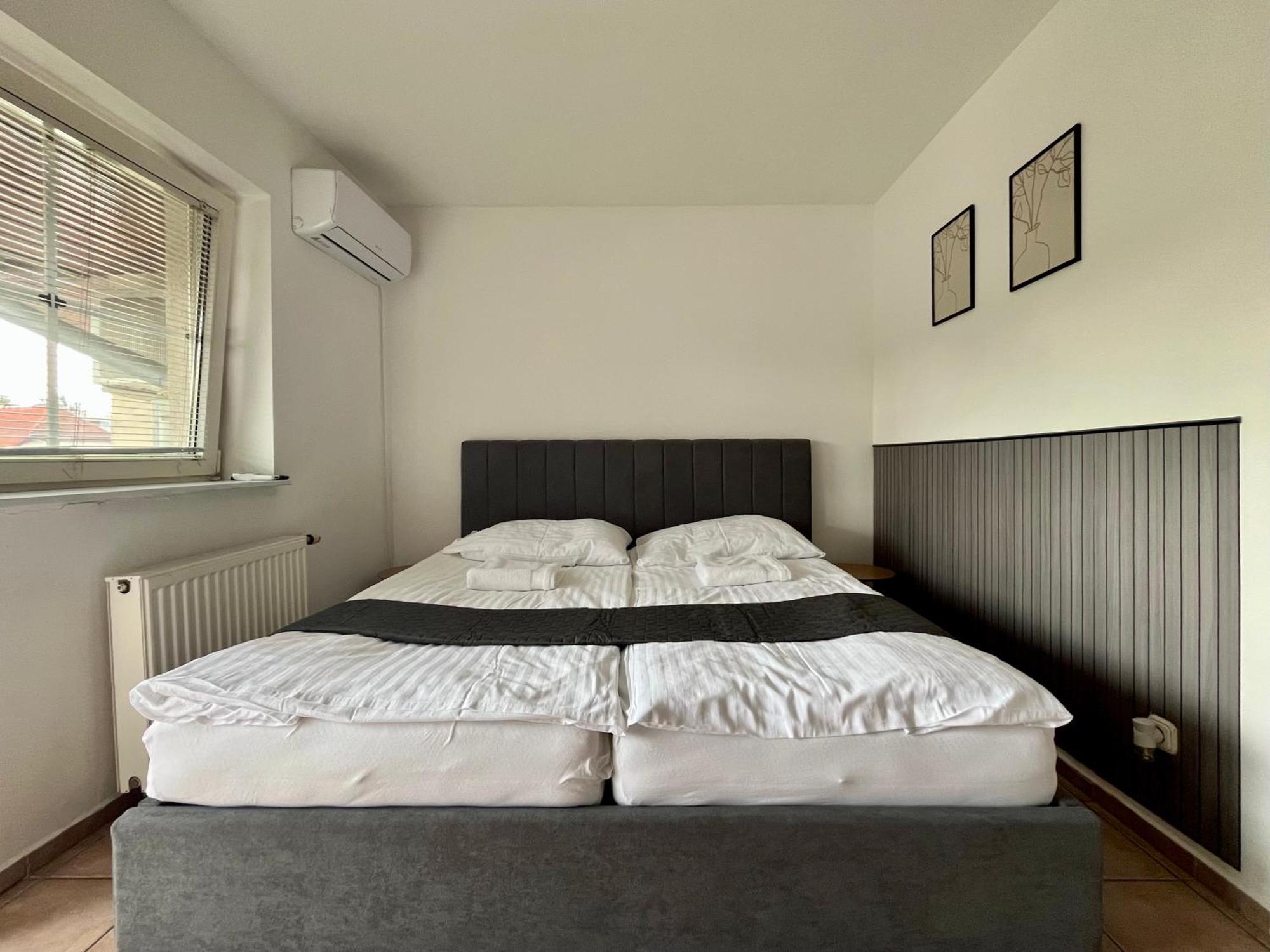Apartment Simple